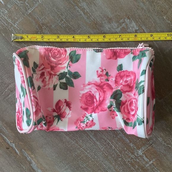 Floral Rose Cosmetic Case - Picture 5 of 7